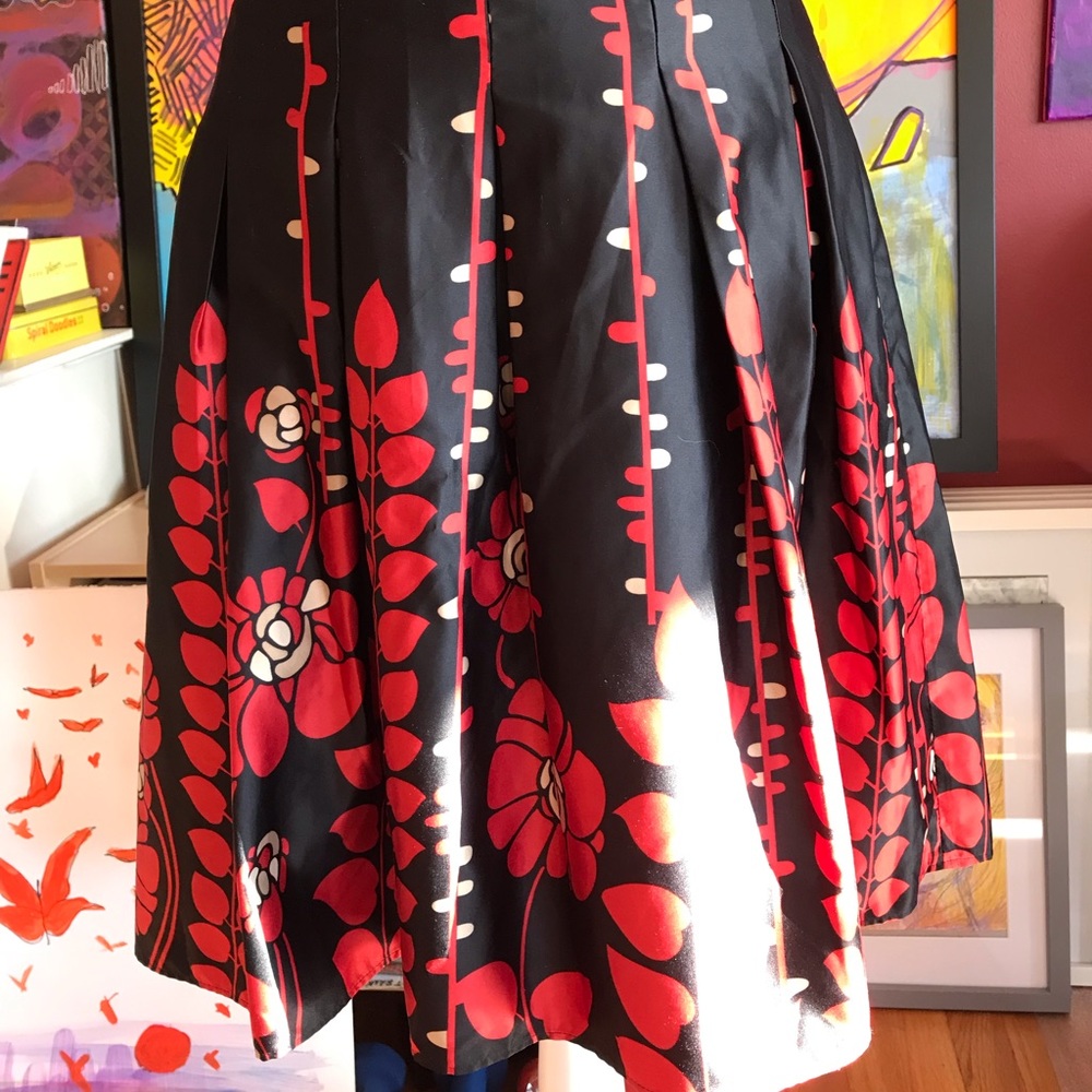 Mossimo pleated skirt